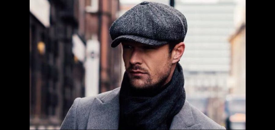 Brief Guide on Selecting Hat Styles That Match with Your Facial Structure