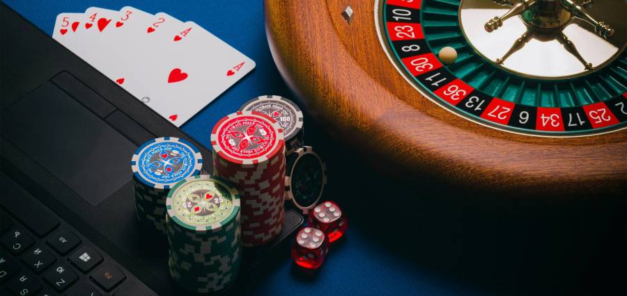 You are currently viewing The Popularity of the Online Gambling Industry