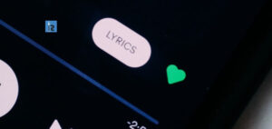 Read more about the article Spotify launches real-time lyrics world-wide