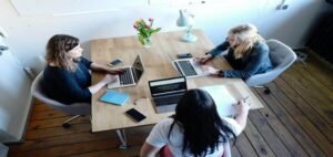 Read more about the article Tips to Know Before Hiring an Offshore Development Team for a Startup