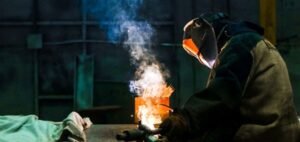 Read more about the article How Business Leaders Can Use Technology to Improve Workplace Safety