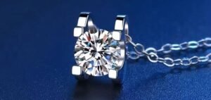 Read more about the article How to Choose the Right Moissanite Pendant for Your Style and Personality