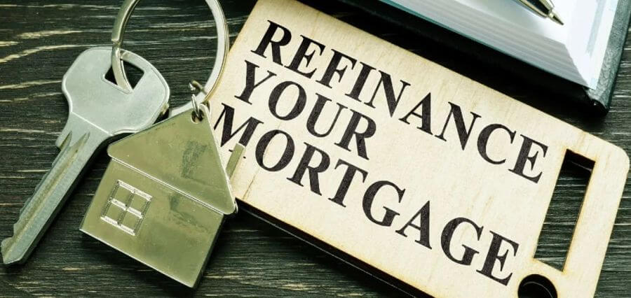 You are currently viewing Refinancing Simplified: When and How to Refinance Your Mortgage