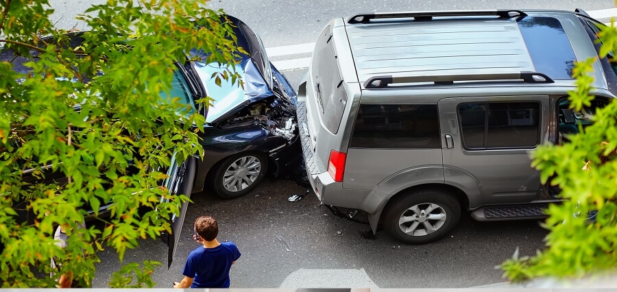 Car Accidents and All the Dos and Don’ts at the Scene of the Incident