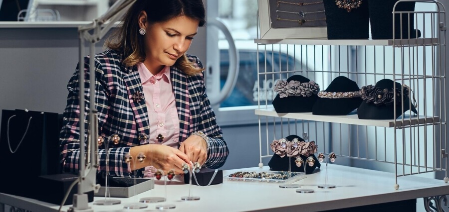 You are currently viewing Embracing Technology in Jewelry Inventory Management