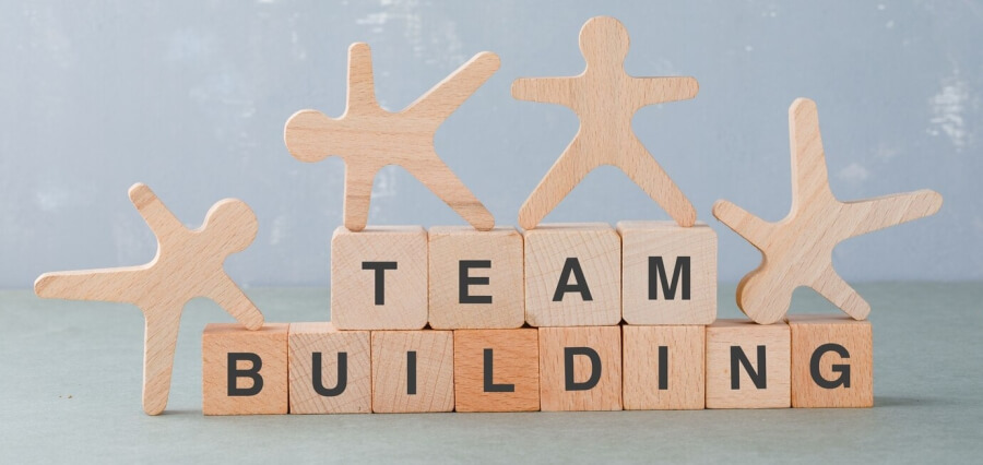 You are currently viewing Unleashing Team Potential: The Power of Professional Team Building